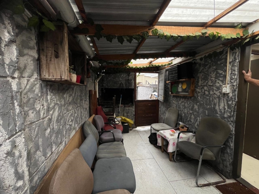 8 Bedroom Property for Sale in Churchill Estate Western Cape